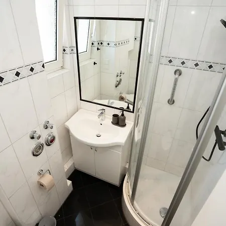 Apartment Zen - 3 - 4 Beds - Balcony - Kitchen - Washing Machine Bremen